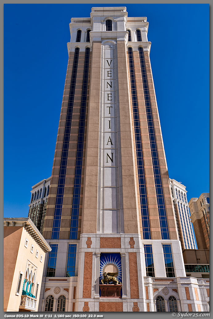 IMAGE: http://sydor25.com/Pictures/Las_Vegas_1.24.10-0411.jpg