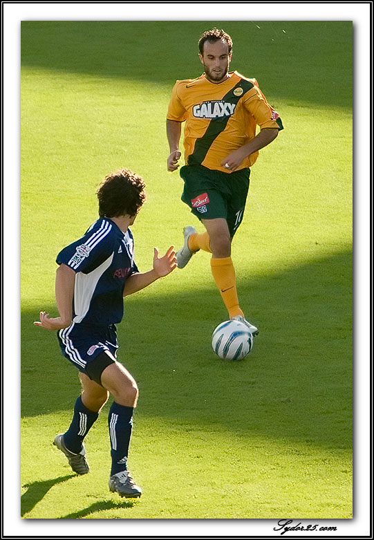 IMAGE: http://sydor25.com/Pictures/MLS_Cup_2005-0601.jpg