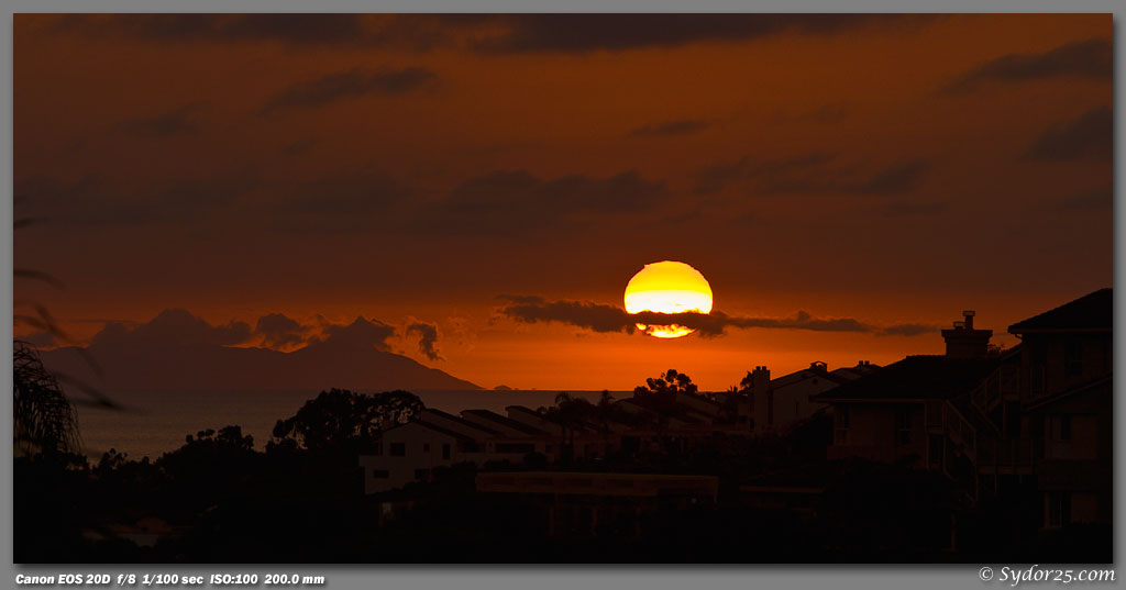 IMAGE: http://sydor25.com/Pictures/So_Cal_9.22.06-252_10x20.jpg