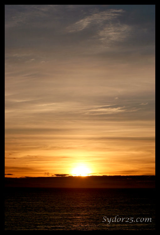 IMAGE: http://sydor25.com/Pictures/Sunset_2_16_05_210.jpg